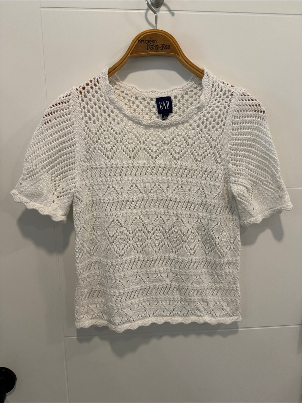 GAP White Crochet Knit Short Sleeve Tee size XS